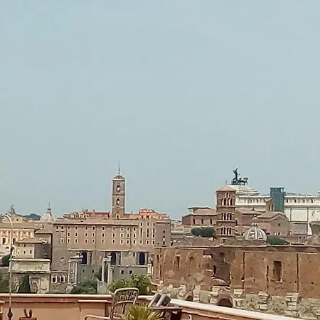 Il Nido Al Colosseo דירה *